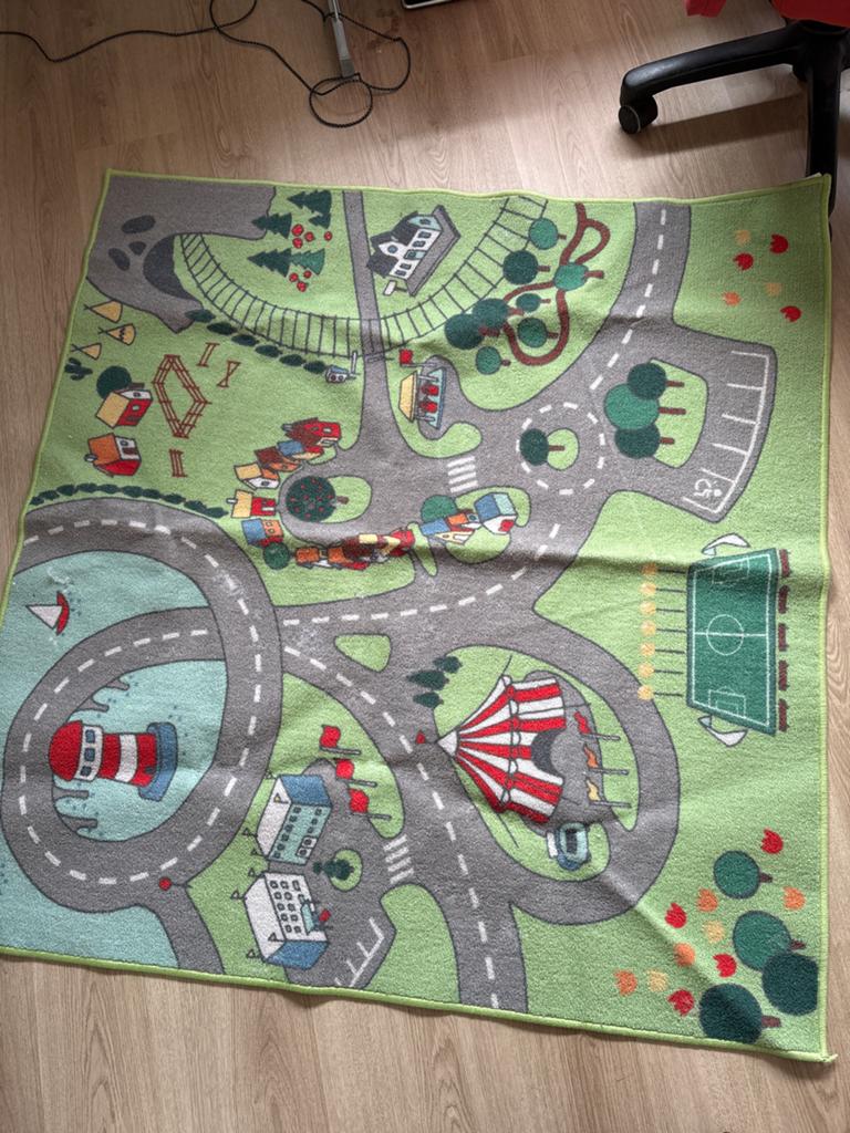 Speelkleed met wegen en stad voor kinderen, Ophalen of Verzenden, Zo goed als nieuw