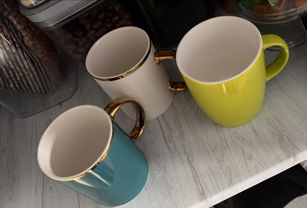 Nieuwe gratis mokken, diverse kleuren, Ophalen of Verzenden, Nieuw, Meerkleurig