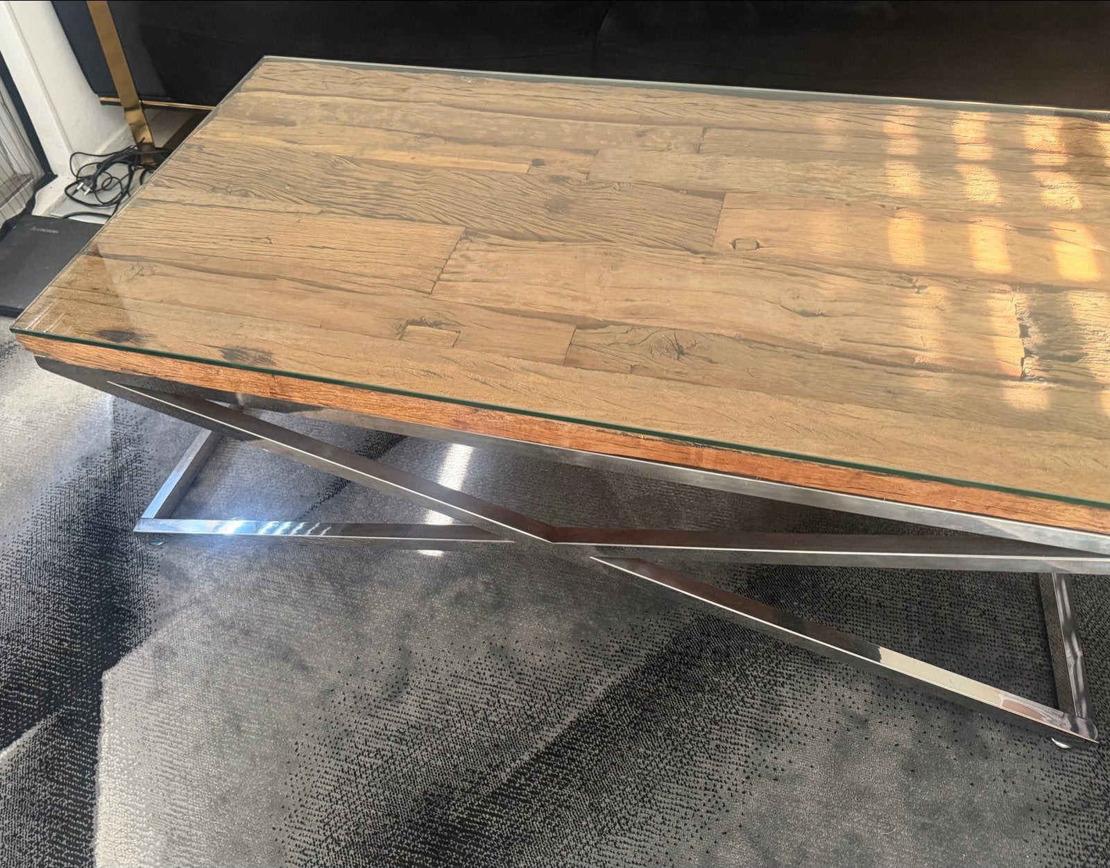 Salontafel met houten blad en glazen bovenkant, Huis en Inrichting, Tafels | Salontafels, Ophalen, Gebruikt, 100 tot 150 cm, 50 tot 100 cm