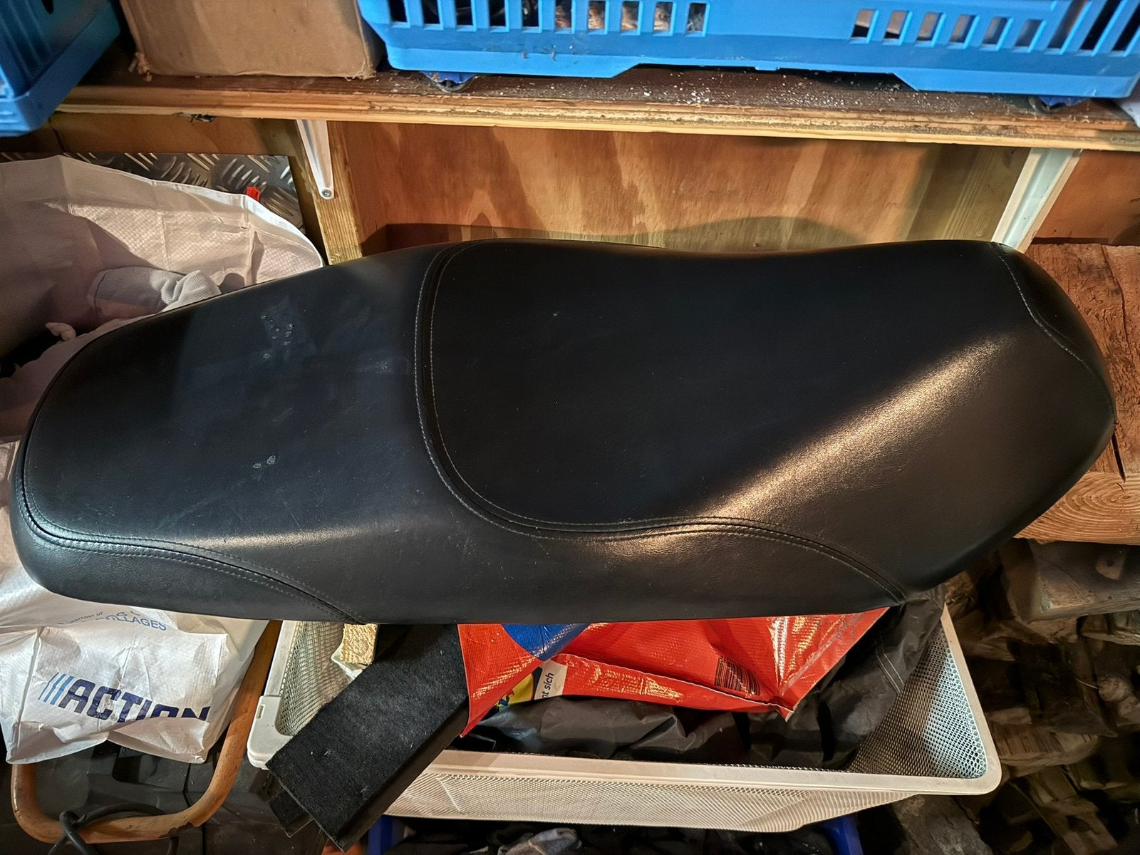 Buddyseat Sym Symphony st50., Fietsen en Brommers, Brommeronderdelen | Scooters, Ophalen of Verzenden, Gebruikt, Zadel