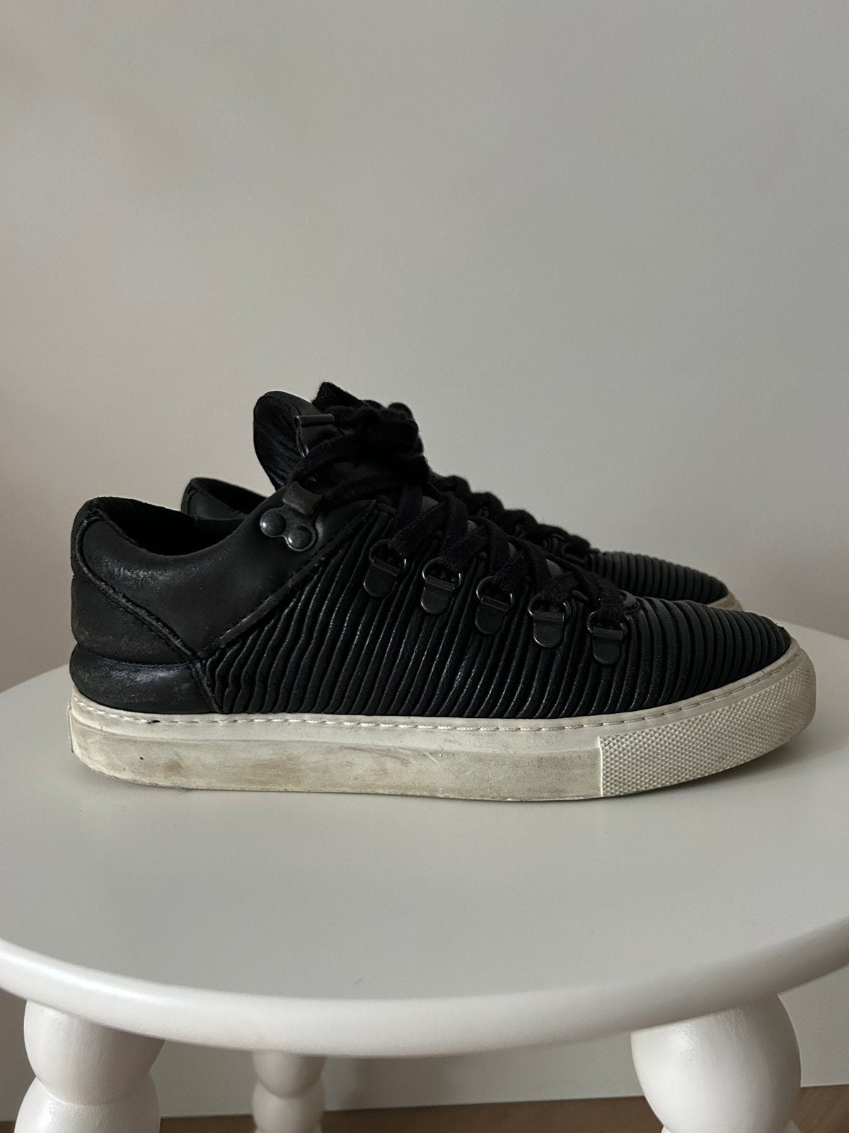 Filling Pieces Mountain Cut sneakers zwart maat 35, Kleding | Dames, Schoenen, Ophalen of Verzenden, Gedragen, Zwart, Sneakers of Gympen