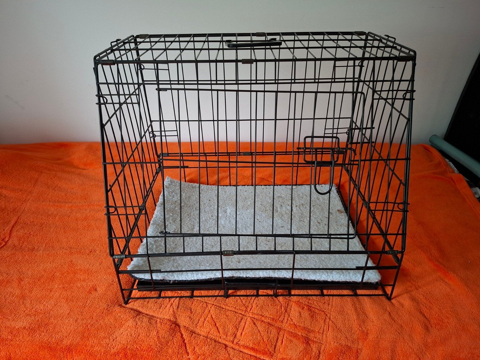 bench voor kleine hond of kat, ook achterin auto, Ophalen