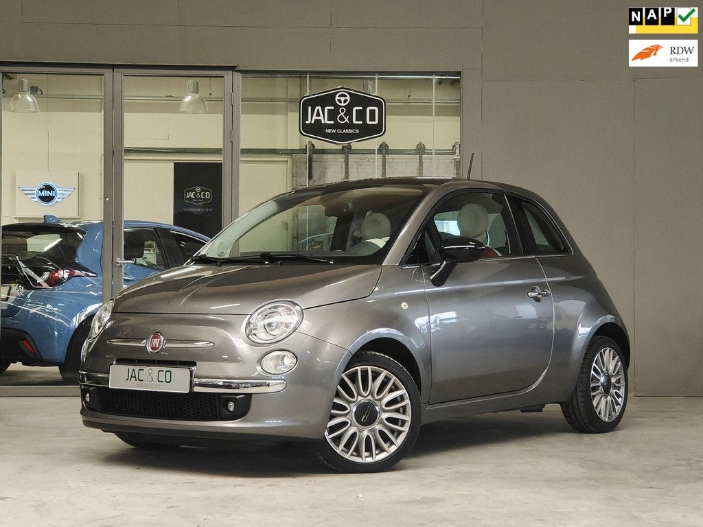 Fiat 500 Lounge Cult NL / Carplay / Rood Leder / Panodak / X, Auto's, Fiat, Gebruikt, 905 kg, Handgeschakeld, 26 km/l