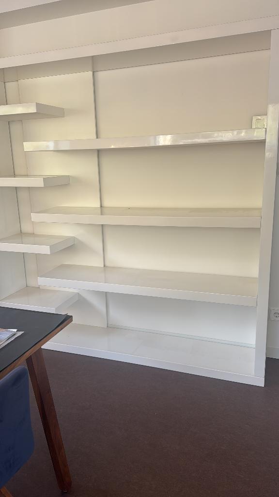 Witte Kast, Ophalen, Met plank(en), Gebruikt, 150 tot 200 cm