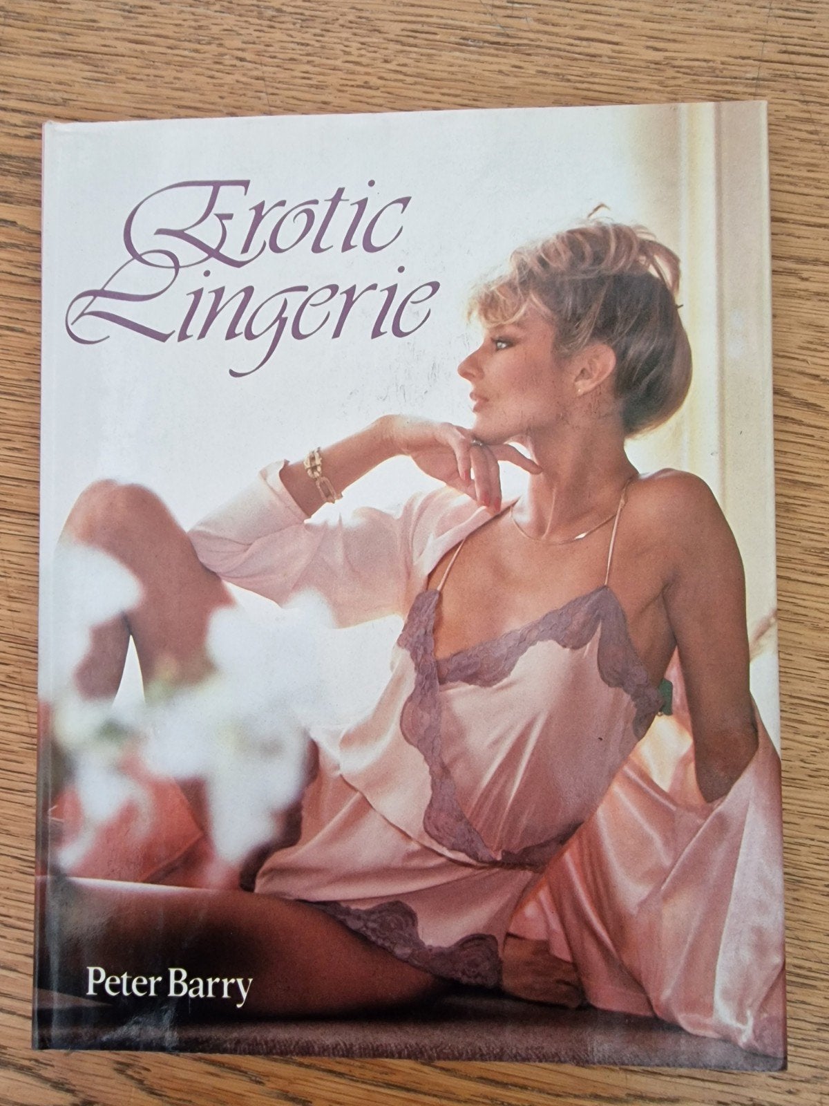 Erotic Lingerie - Peter Barry (Boek), Ophalen of Verzenden, Gelezen, Peter Barry