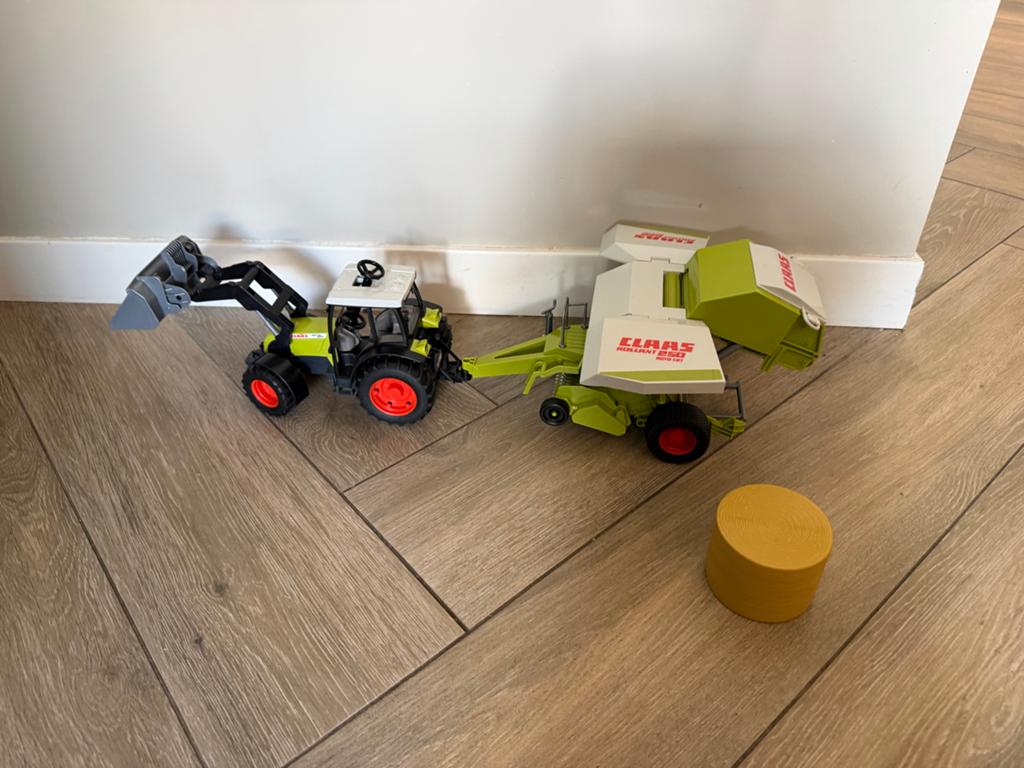 Bruder - Claas tractor met balenpers speelgoedset, Kinderen en Baby's, Speelgoed | Speelgoedvoertuigen, Ophalen, Gebruikt