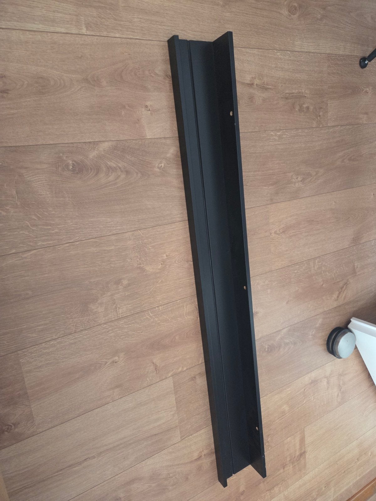 IKEA mosslanda schilderijenplank zwart, Huis en Inrichting, Woonaccessoires | Wandplanken en Boekenplanken, Ophalen, Gebruikt