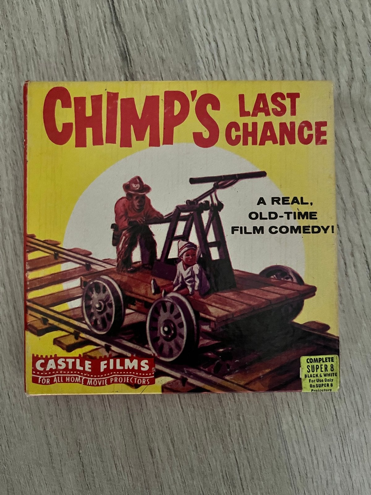 Super 8 film: Chimp's Last Chance - Castle Films, Audio, Tv en Foto, Verzenden, 8mm film