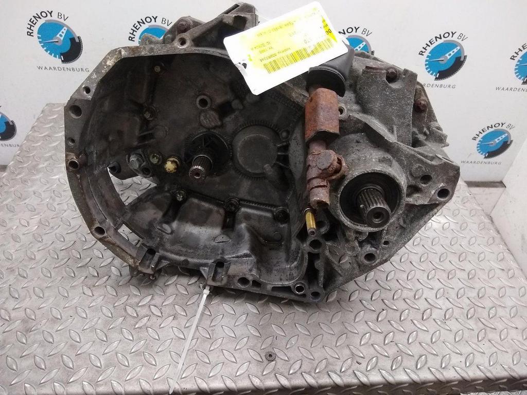 RENAULT MEGANE TRANSMISSIE / VERSNELLINGSBAK 1999, Ophalen of Verzenden, Gebruikt, Stiba lid