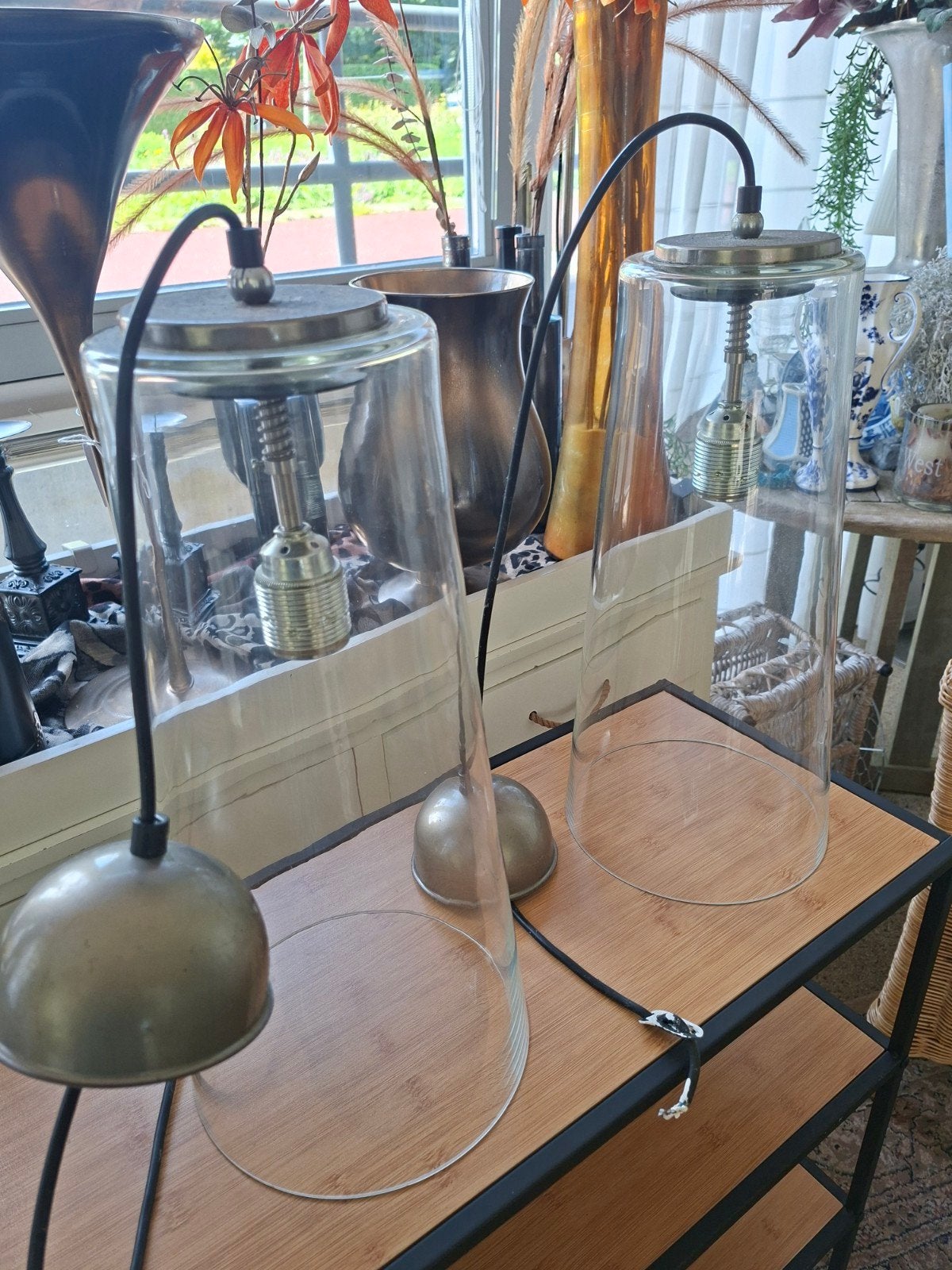 2 glazen hanglampen van Riverdale, Ophalen of Verzenden, Gebruikt, Glas