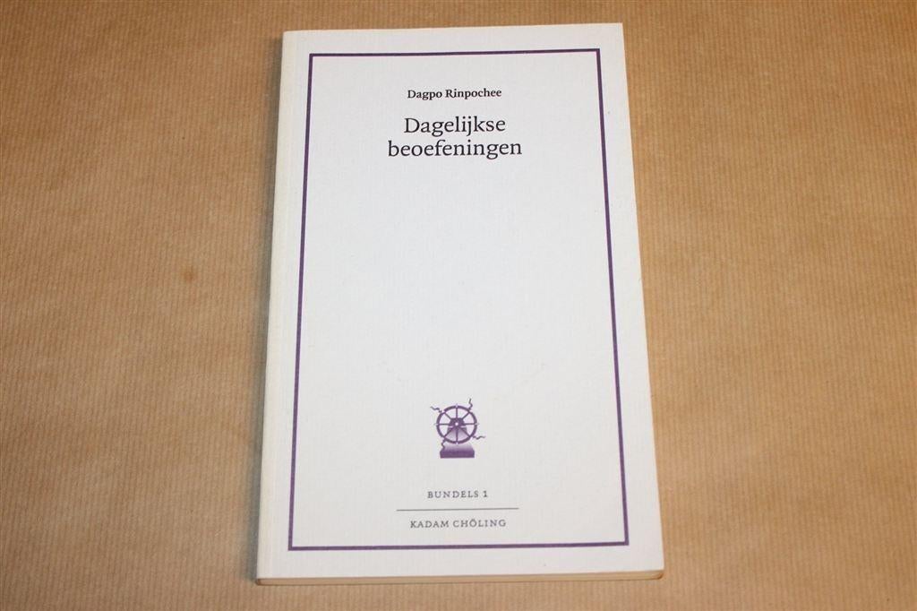 Dagelijkse Beoefeningen — Boeddhistische Praktijk, Boeken, Ophalen of Verzenden, Gelezen, Overige onderwerpen, Achtergrond en Informatie