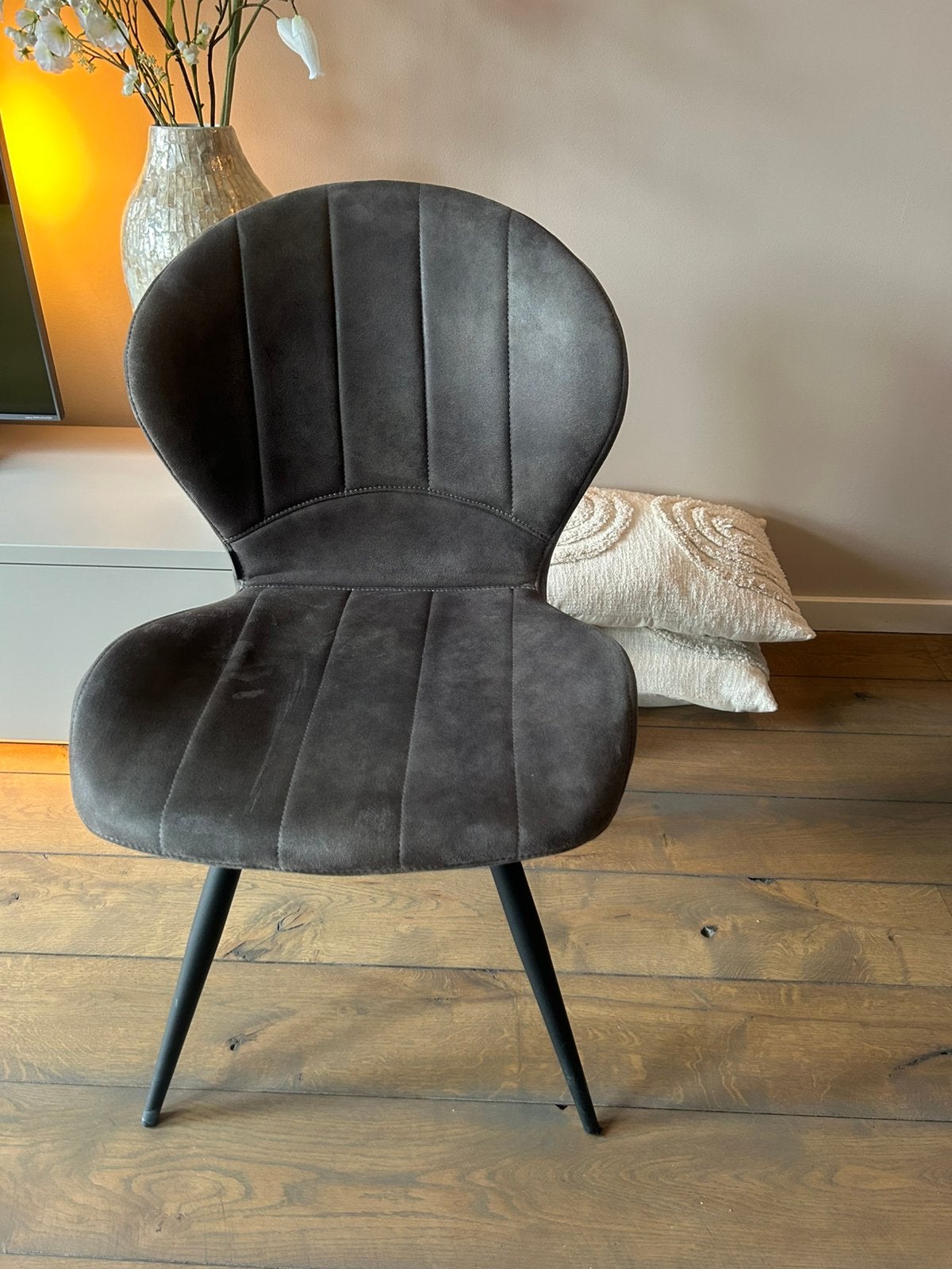 Eetkamer stoelen (4 stuks) donker taupe met zwart, Huis en Inrichting, Overige materialen, Gebruikt, Overige kleuren, Ophalen of Verzenden