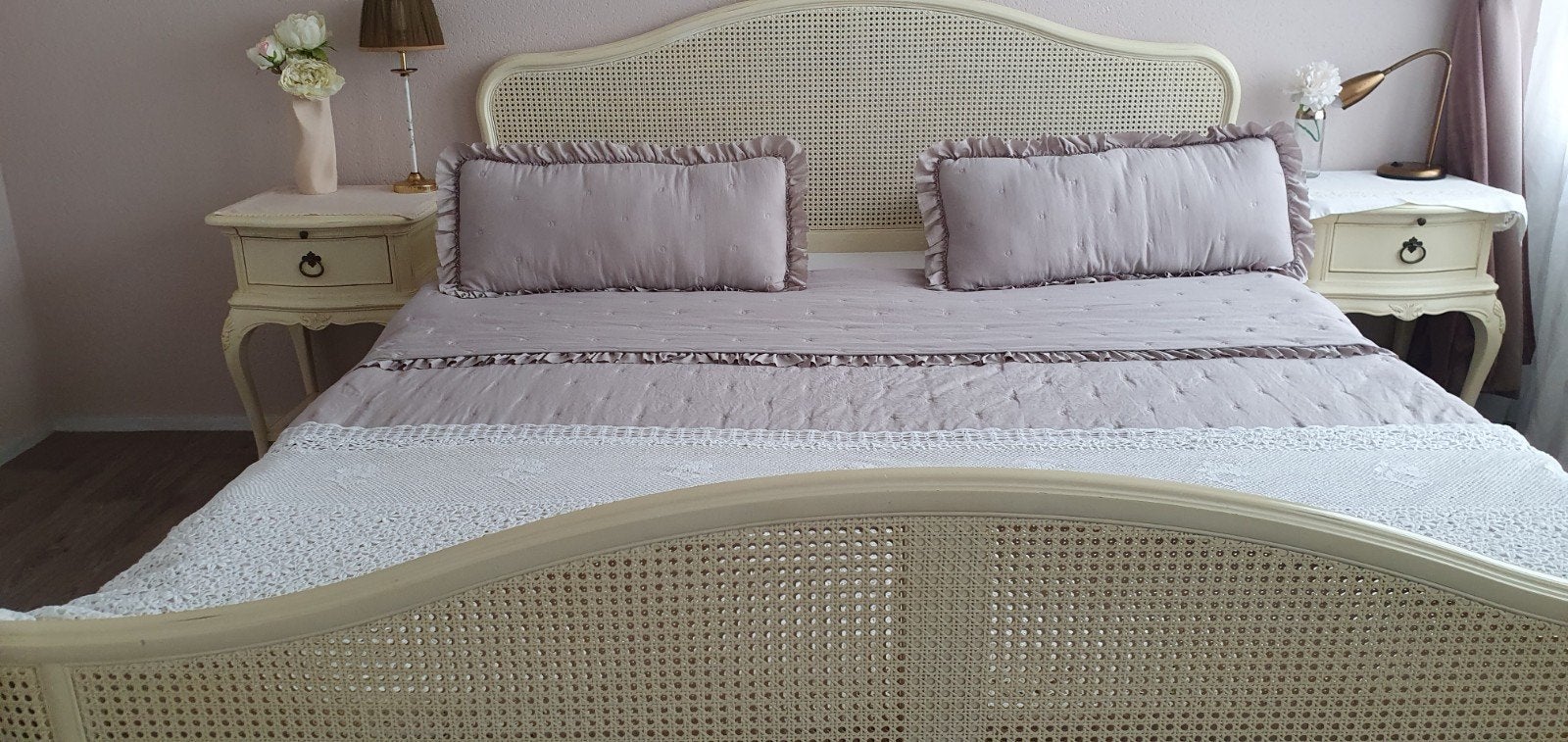 Prachtige Vintage handgemaakte witte sprei - 257x230 cm, Gebruikt, Lits-jumeaux, Wit, Ophalen of Verzenden