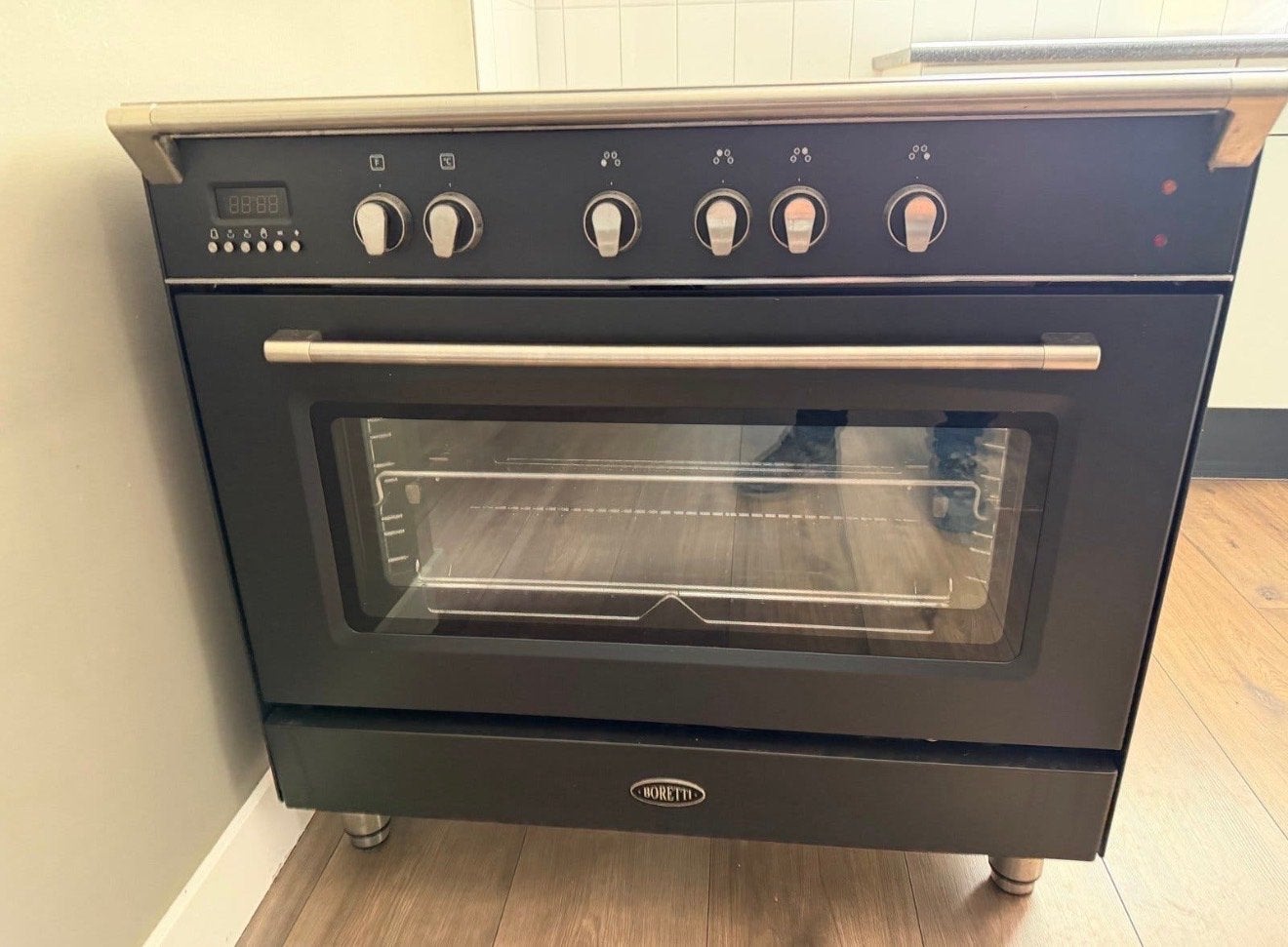 Boretti Fornuis met Oven - Zwart, Ophalen, Gebruikt, Oven, Vrijstaand