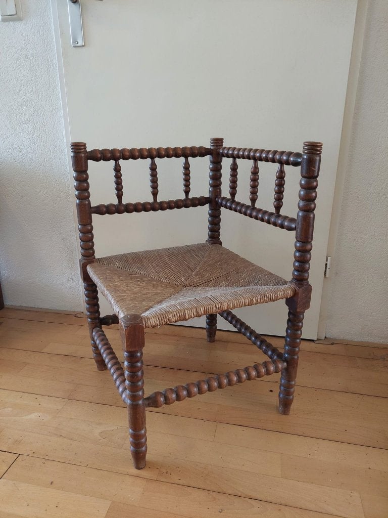 Hoekstoeltje, bobbin style., Ophalen