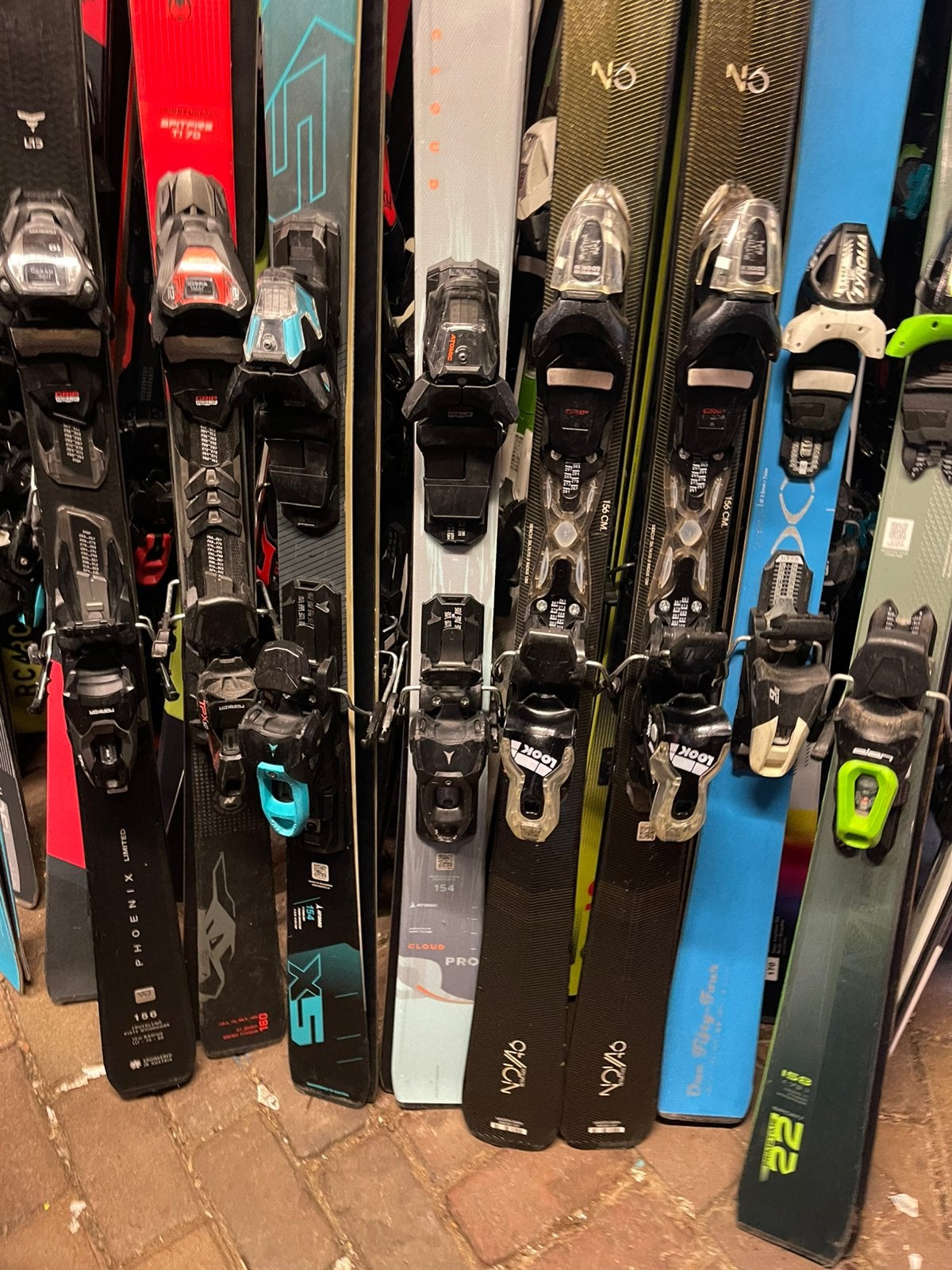 156cm DAMES Rossignol NOVA 6 gold carve skis, 140 tot 160 cm, Rossignol, Ophalen of Verzenden, Zo goed als nieuw