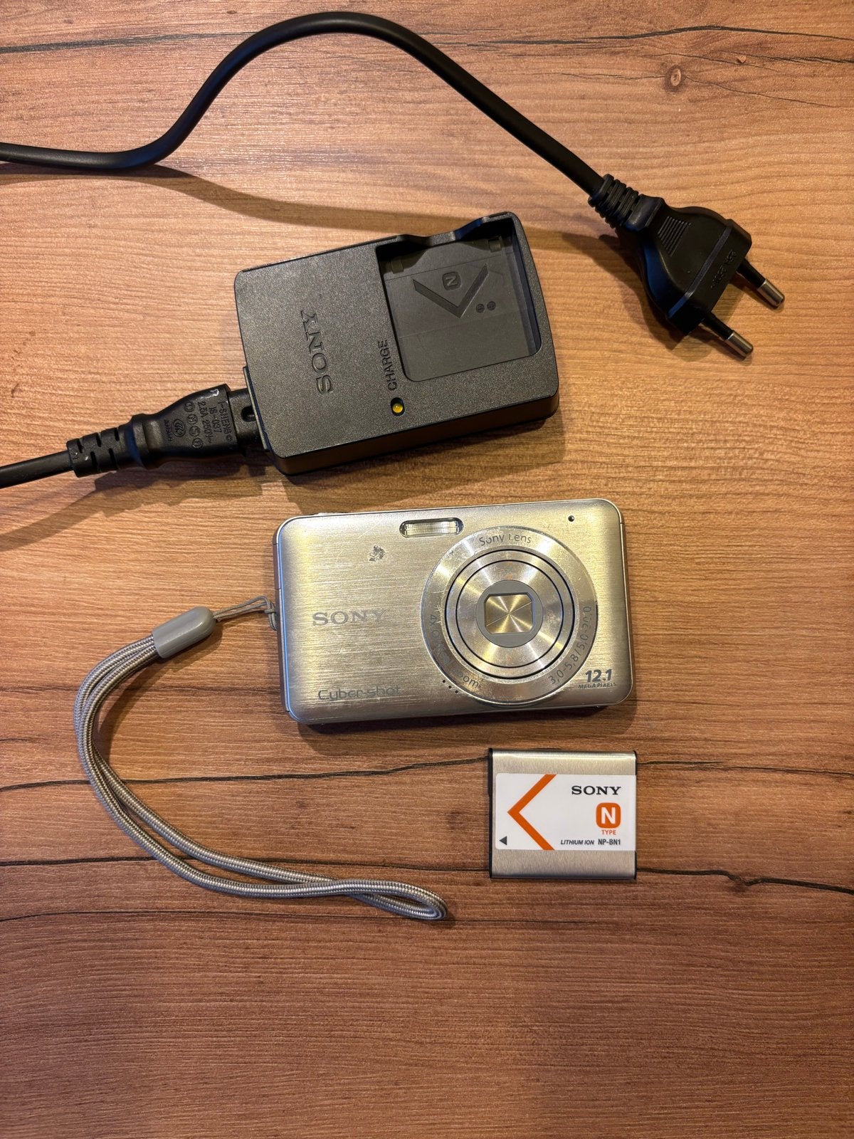 Sony Cybershot DSC-W310 - Vintage compactcamera, Ingebouwde flitser, Gebruikt, 12 megapixels, Ophalen of Verzenden