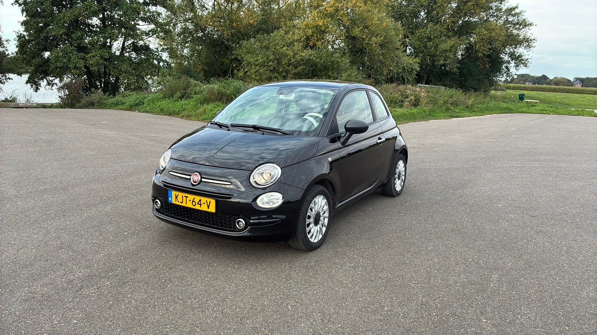 Fiat 500 1.0 Airco Hybrid 2023 Appel Carplay Zwart, Voorwielaandrijving, Dealer onderhouden, Zwart, 4 stoelen