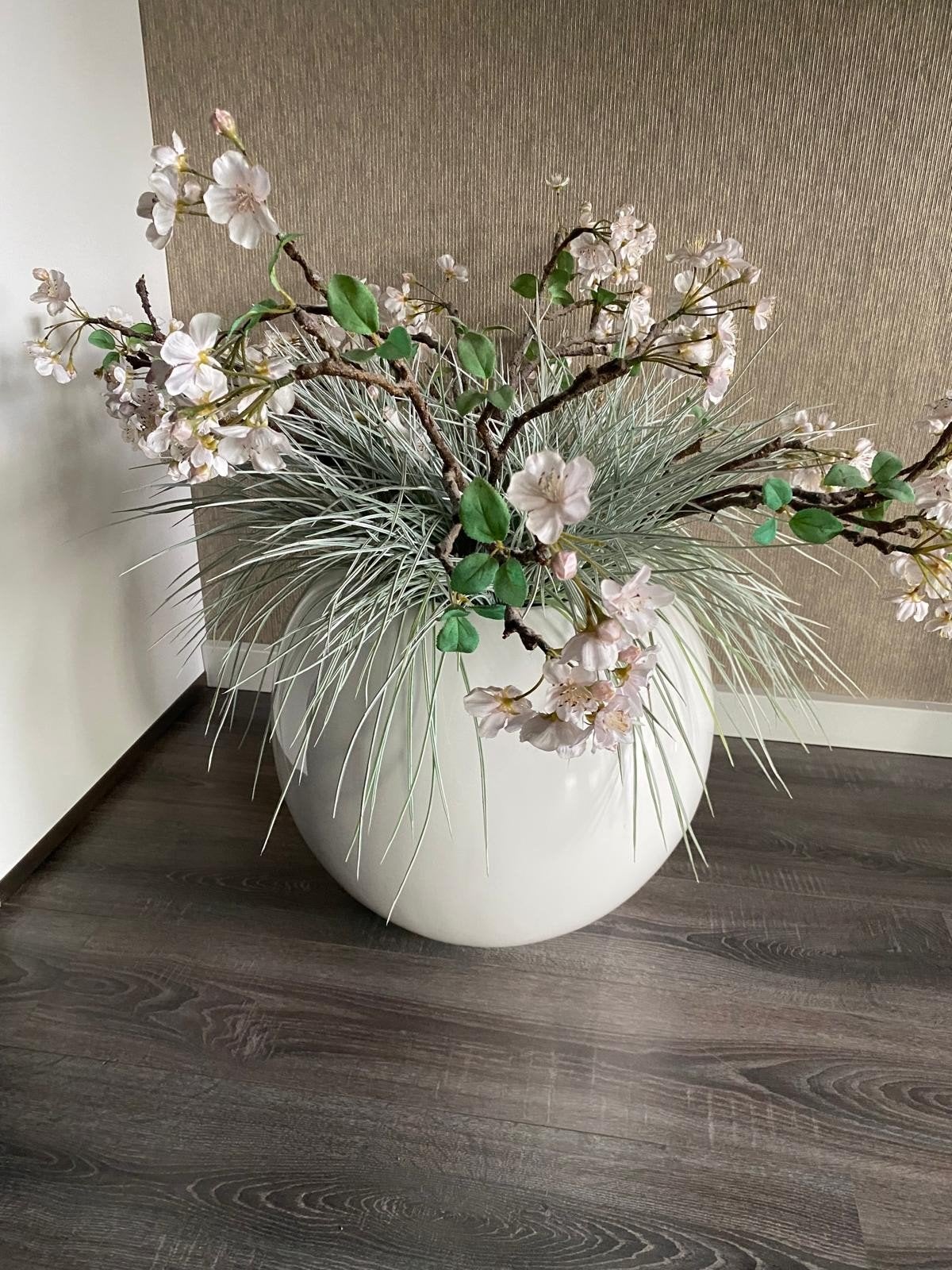 pot  met kunstbloemen (intratuin), Ophalen, Zo goed als nieuw