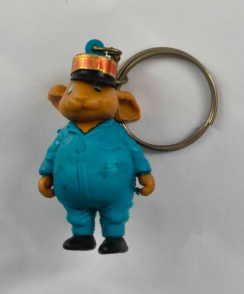 Trein Konijn ( uit Flipje ) sleutelhanger, Ophalen of Verzenden, Zo goed als nieuw, Knuffel of Figuurtje