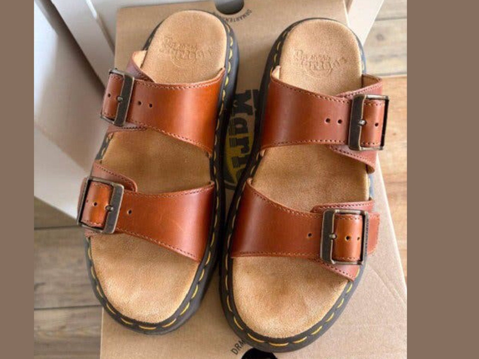 ORGINELE DR. MARTENS SANDALEN MODEL JOSEF MAAT 40, Overige kleuren, Zo goed als nieuw, Sandalen of Muiltjes, Ophalen of Verzenden