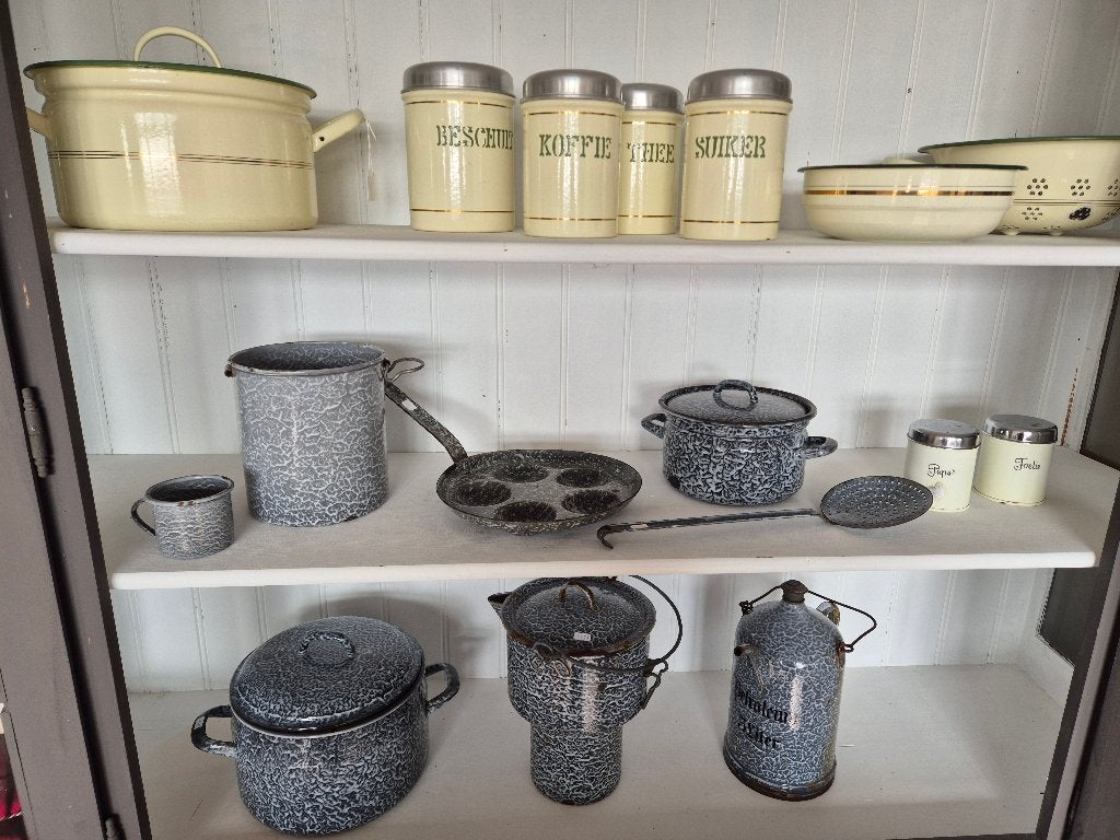 Emaille grijs gewolkt en meer..., Ophalen of Verzenden