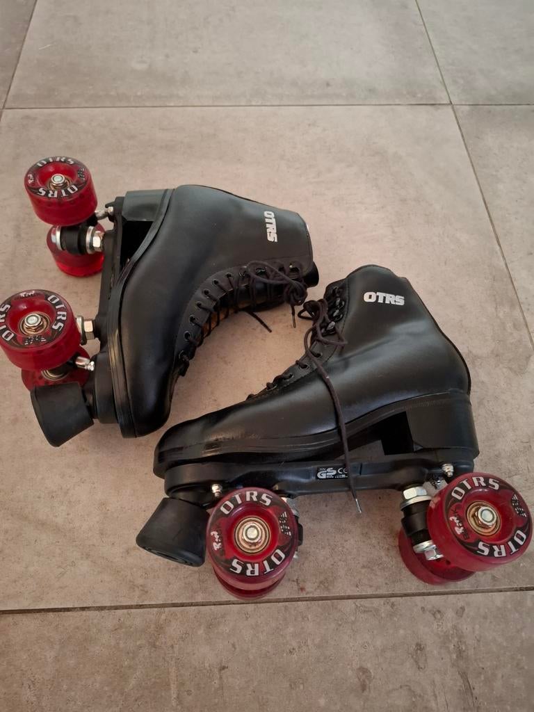 Mooie OTRS rollerskates maat 39, Sport en Fitness, Skeelers, Ophalen of Verzenden, Zo goed als nieuw