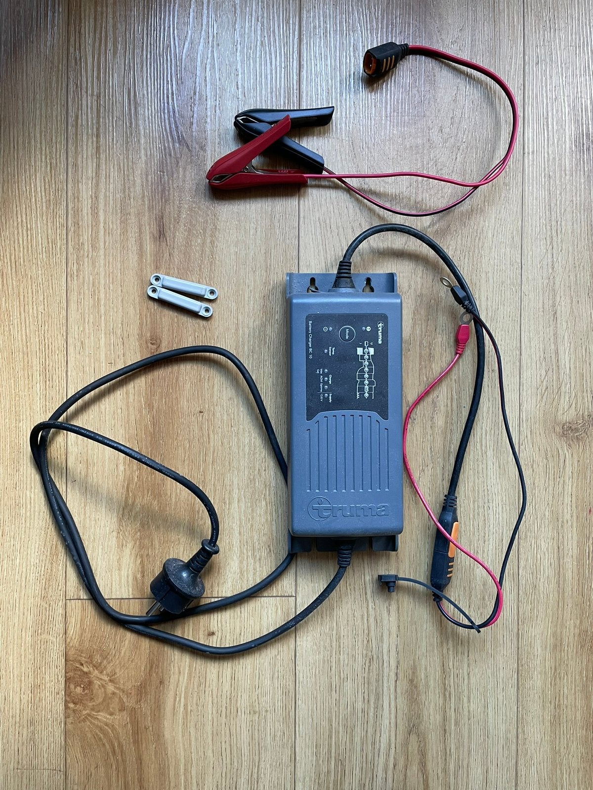 Truma bc10 acculader, Ophalen of Verzenden, Gebruikt