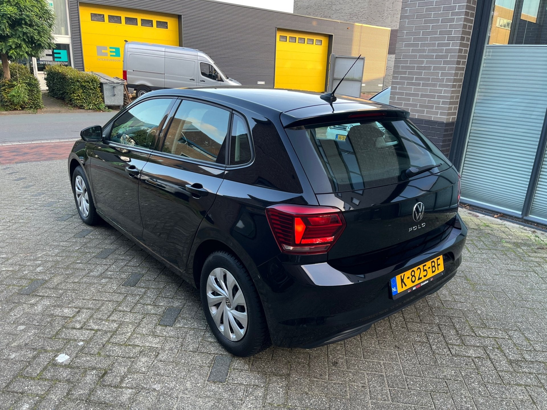 Volkswagen Polo 1.0 MPI Comfortline! 142 DKM! CARplay!, Auto's, Voorwielaandrijving, Stof, Euro 6, Zwart