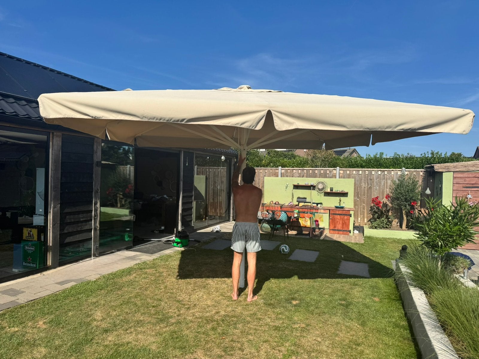 Grote terras parasol 4x4, Tuin en Terras, Ophalen, Zo goed als nieuw, Meer dan 4 meter, Parasolvoet
