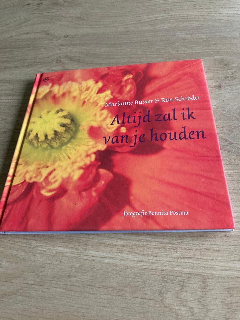 Boek Marianne Busser & Ron Schroder, Ophalen of Verzenden, Zo goed als nieuw