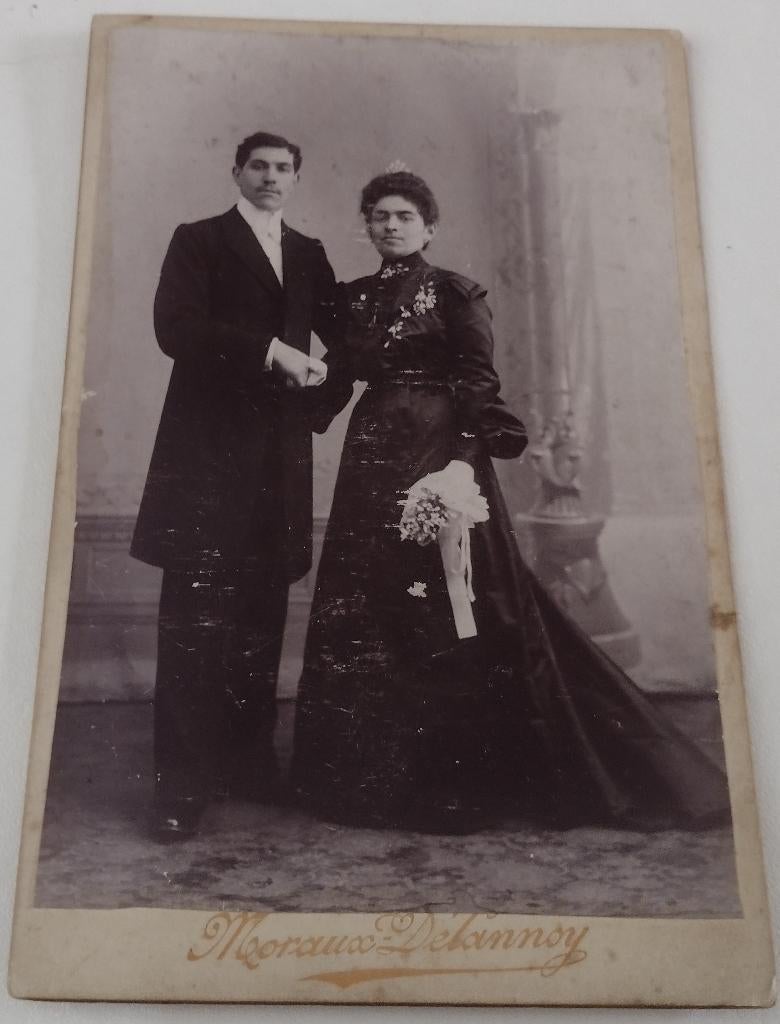 oude foto huwelijk-zwarte trouwjurk, Ophalen of Verzenden, Voor 1940, Gebruikt, Overige onderwerpen