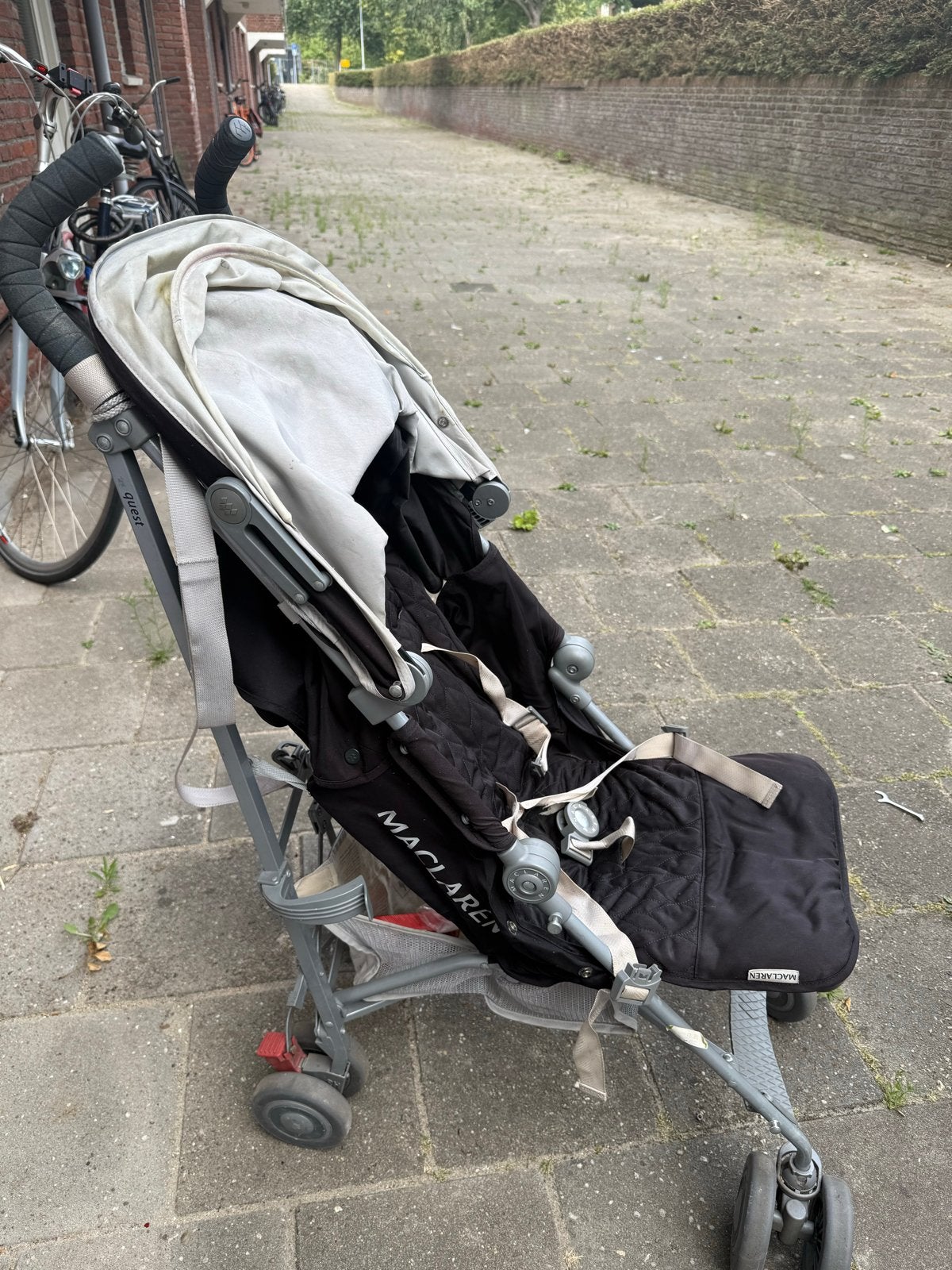Maclaren Quest buggy - Gebruikt maar functioneel, Kinderen en Baby's, Buggy's, Ophalen of Verzenden, Gebruikt, Maclaren, Zonnekap