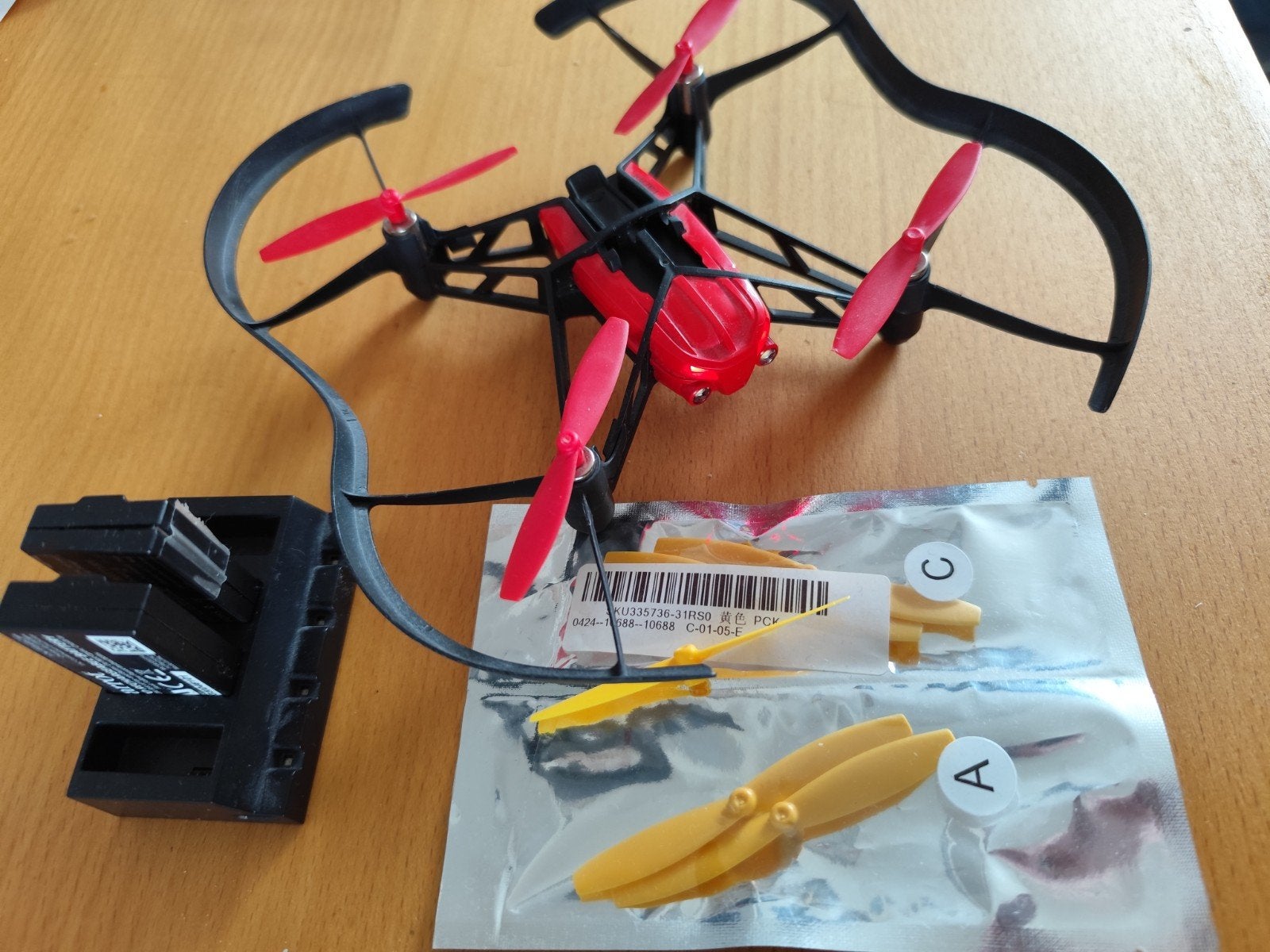 Parrot Mambo FPV Drone met extra accu''s, Gebruikt, Basiskwaliteit, Minder dan 100 meter, First person view (FPV)