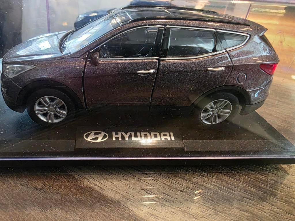 Hyundai ix35, Hobby en Vrije tijd, Modelauto's | 1:43, Ophalen of Verzenden, Nieuw, Auto, Overige merken