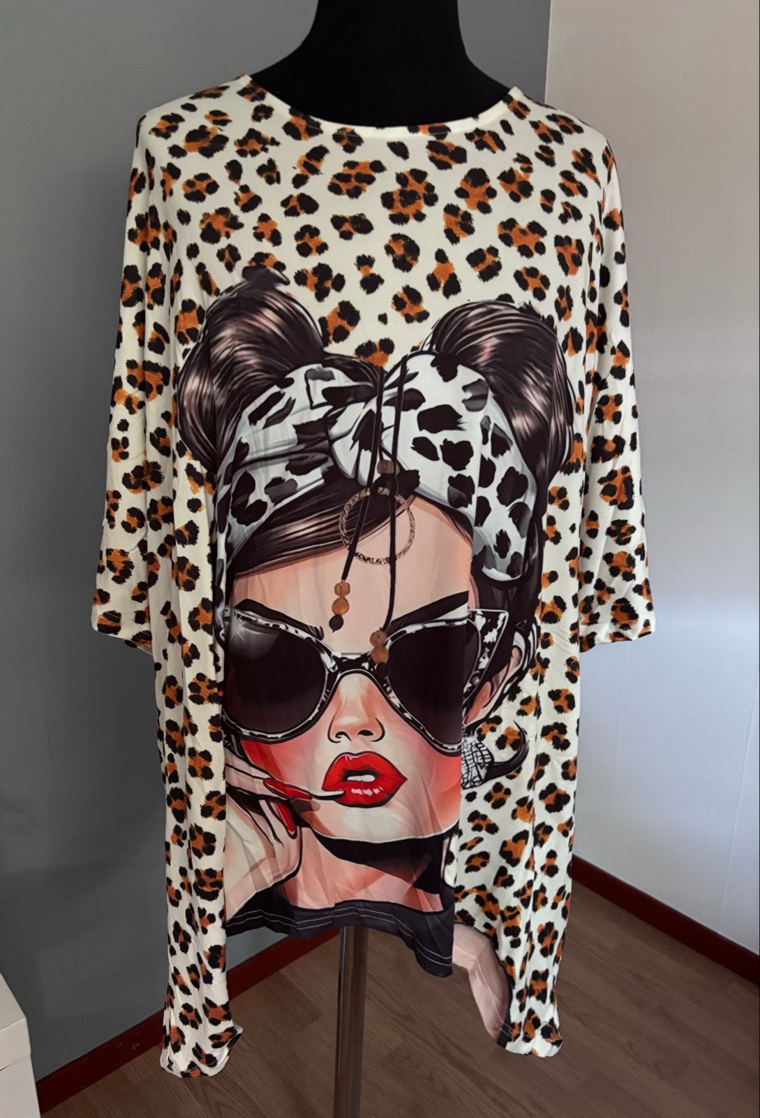 Leopardprint Tuniek met Vrouwenprint, Kleding | Dames, Grote Maten, Ophalen of Verzenden, Nieuw, Meerkleurig, Blouse of Tuniek