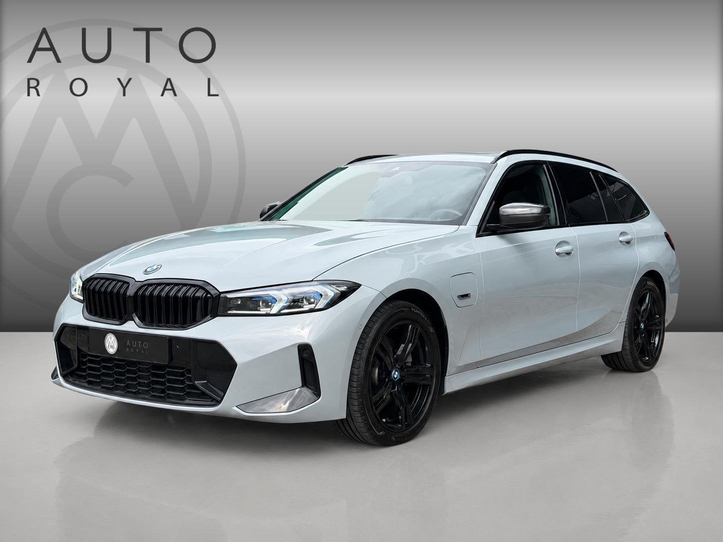 BMW 320e Touring M-SPORT | PANORAMADAK| LEDER SPORT INTERIEU, 1998 cc, Gebruikt, 71 km/l, 3-Serie