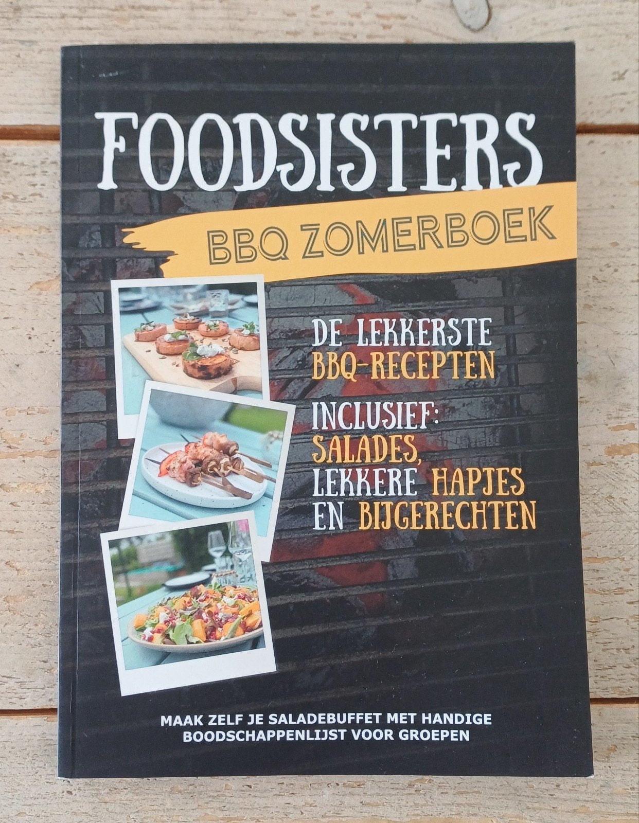 Foodsisters - BBQ Zomerboek, Boeken, Kookboeken, Ophalen of Verzenden, Zo goed als nieuw, Janneke en Amande Koeman, Hoofdgerechten
