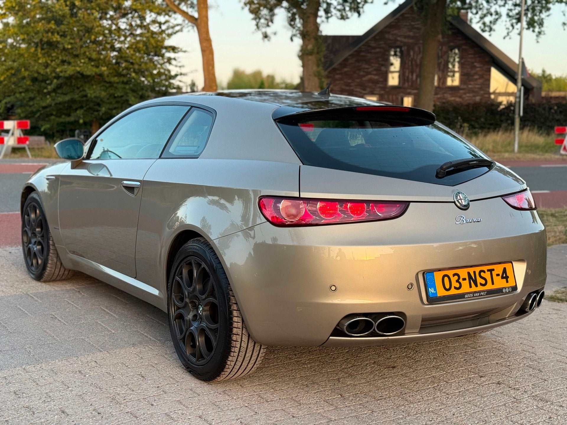 Alfa Romeo Brera 3.2 JTS Q4 Q-Tronic SkyWindow Automaat, Automaat, 4 stoelen, Geel, Bedrijf