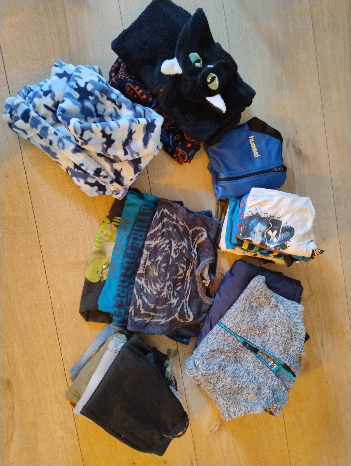 Winter kledingpakket 122/128 incl. winterjas & kersttrui, Kinderen en Baby's, Ophalen of Verzenden, Jongen