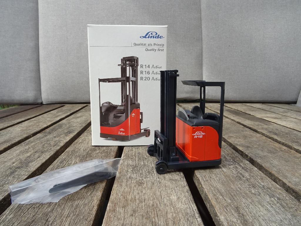 Linde R16 reachtruck miniatuur van metaal, Ophalen of Verzenden, Nieuw, Overige typen
