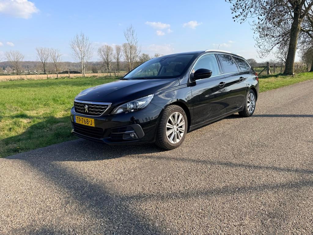 Peugeot 308 1.2 Puretech 110pk S&S 2018 Zwart, Auto's, Peugeot, Voorwielaandrijving, 1199 cc, Zwart, Origineel Nederlands