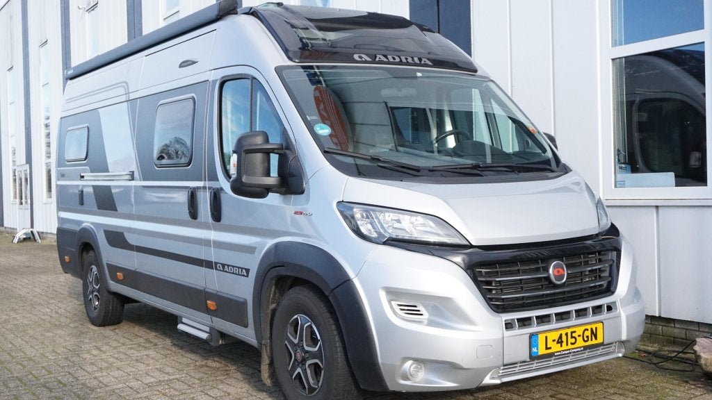 Adria Twin Supreme 640 SLB Automaat, Caravans en Kamperen, Automaat, Buscamper of Camperbus, Ringverwarming, Tot en met 2
