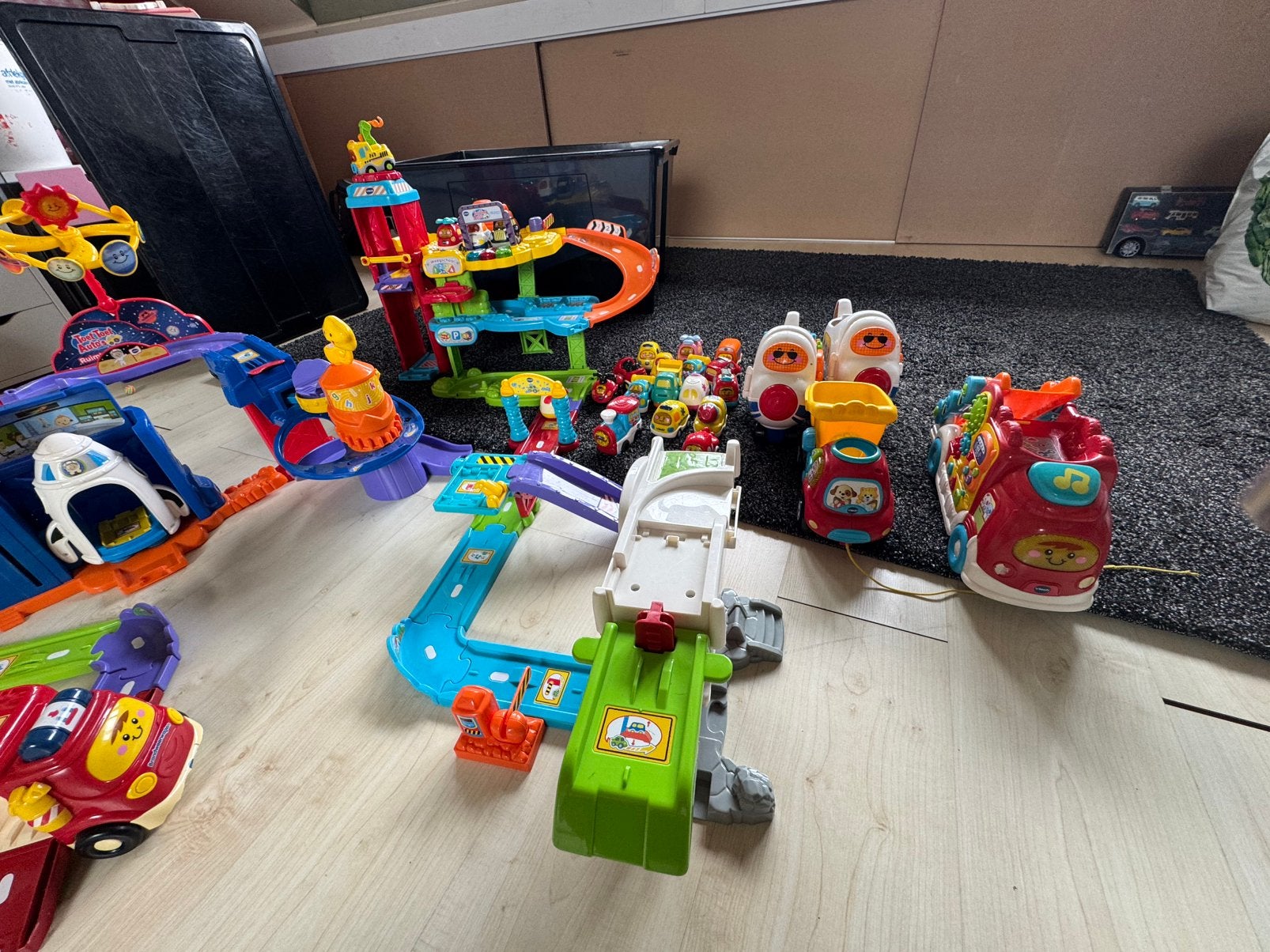 Vtech Toet Toet Auto's garage Brandweerkazerne, Ophalen, Zo goed als nieuw, 2 tot 4 jaar