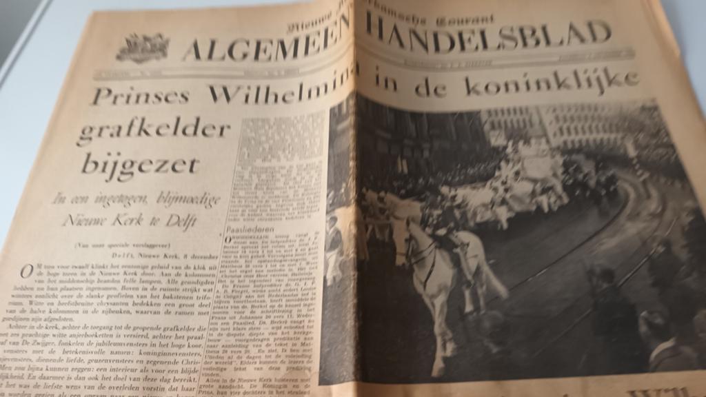 Oude kranten, Boeken, Tijdschriften en Kranten, Ophalen of Verzenden, Gelezen