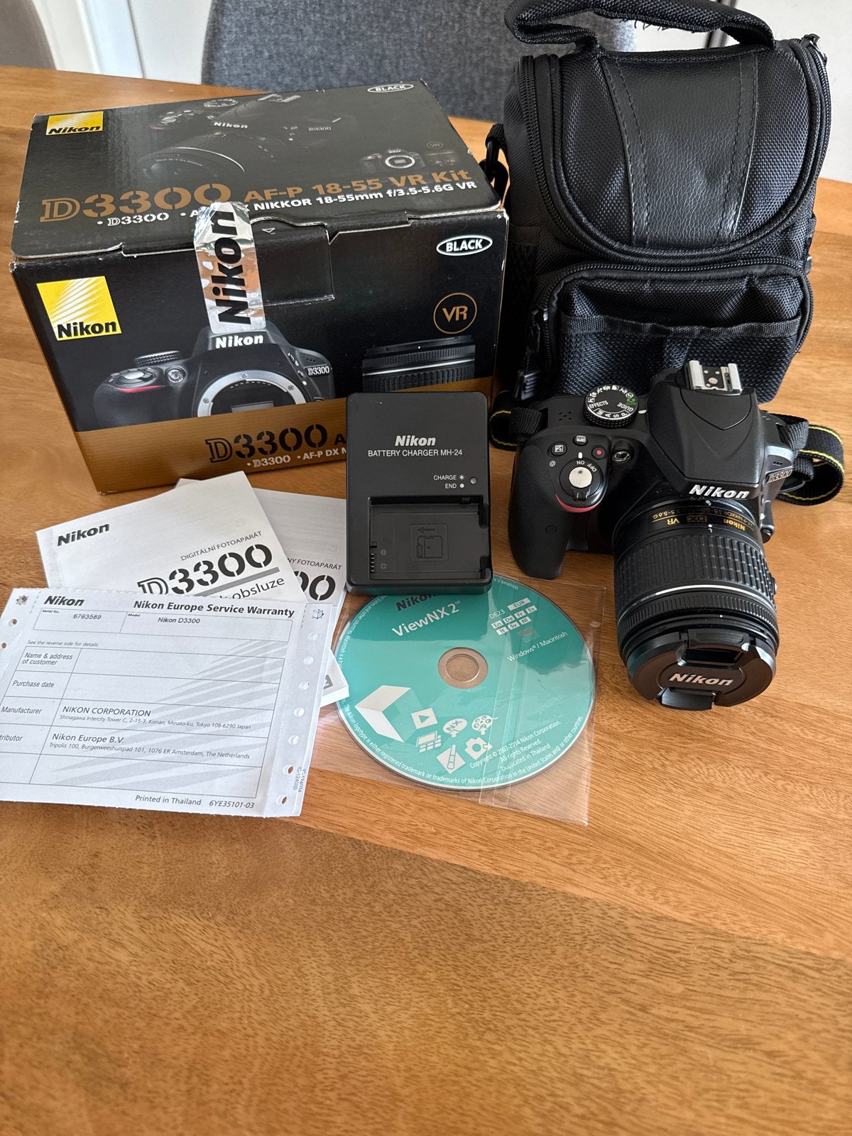 Nikon D3300 Spiegelreflexcamera AF-P DX NIKKOR 18-55mm VR, Ophalen, Spiegelreflex, Beeldstabilisatie, Zo goed als nieuw