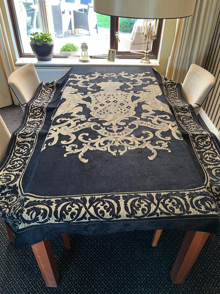 Plaid luxe tafelkleed 240x164cm, Huis en Inrichting, Ophalen of Verzenden, Zo goed als nieuw, Rechthoek