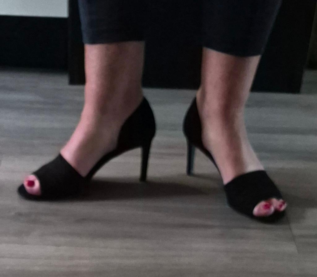 H&M sandalen zwart suede, Kleding | Dames, Schoenen, Verzenden, Zo goed als nieuw, Zwart, Sandalen of Muiltjes