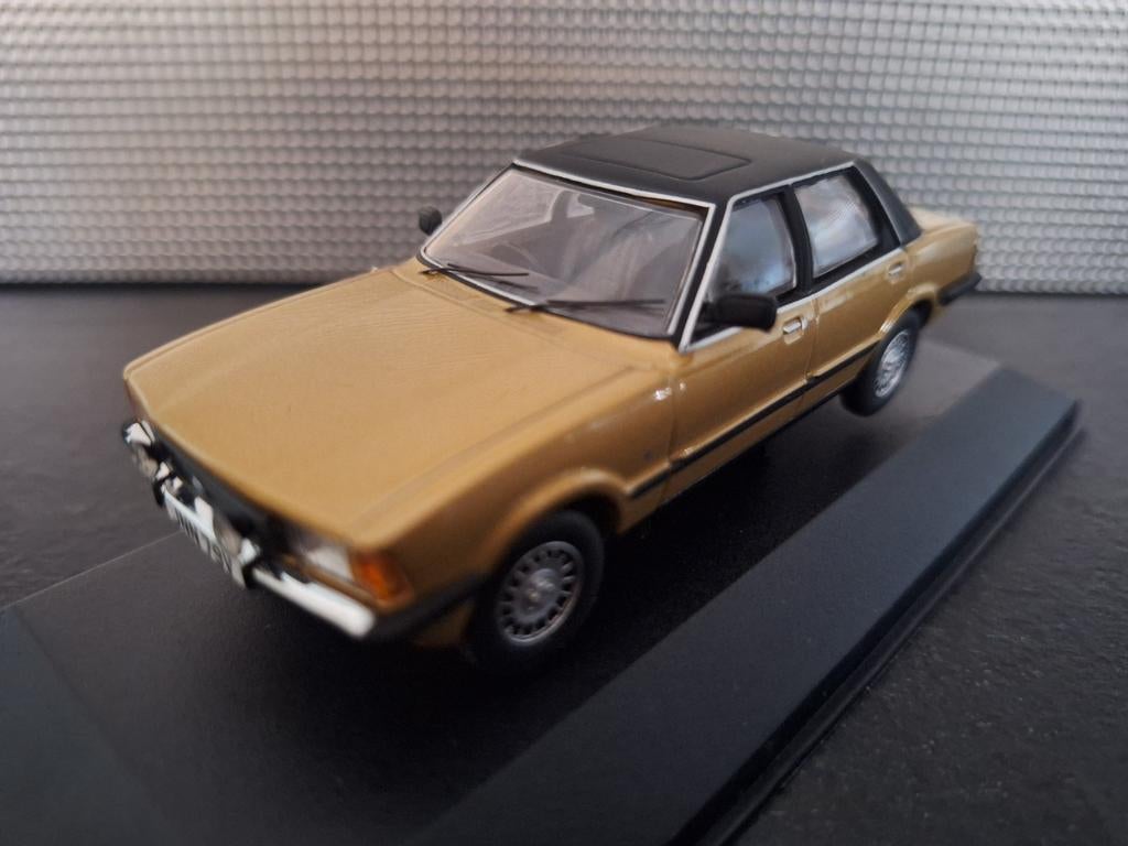 Ford Cortina MK5 2.0 Ghia S Schaal 1:43, Auto, Vanguards, Nieuw, Ophalen of Verzenden