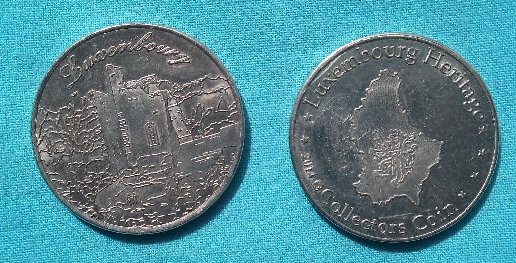 2 LUXEMBURGSE HERITAGE SOUVENIR MUNTEN 2013/14 KASTEEL BRUG, Verzenden, Luxemburg, Overige waardes